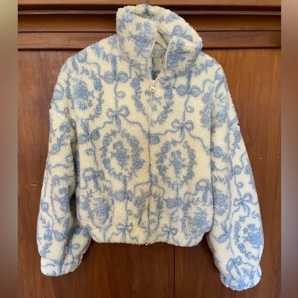NWOT UO Kimchi Blue snow Bunny Blue White Fleece Jacket, Small - Picture 5 of 7